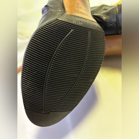 COACH Susette Black Leather Boots Stiletto Heels Womens 8.5 Like New - Picture 15 of 16